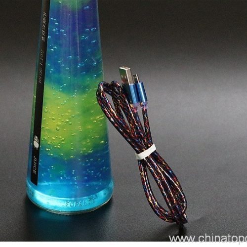 Fashion knitting USB Cable for Smartphone - Image 5