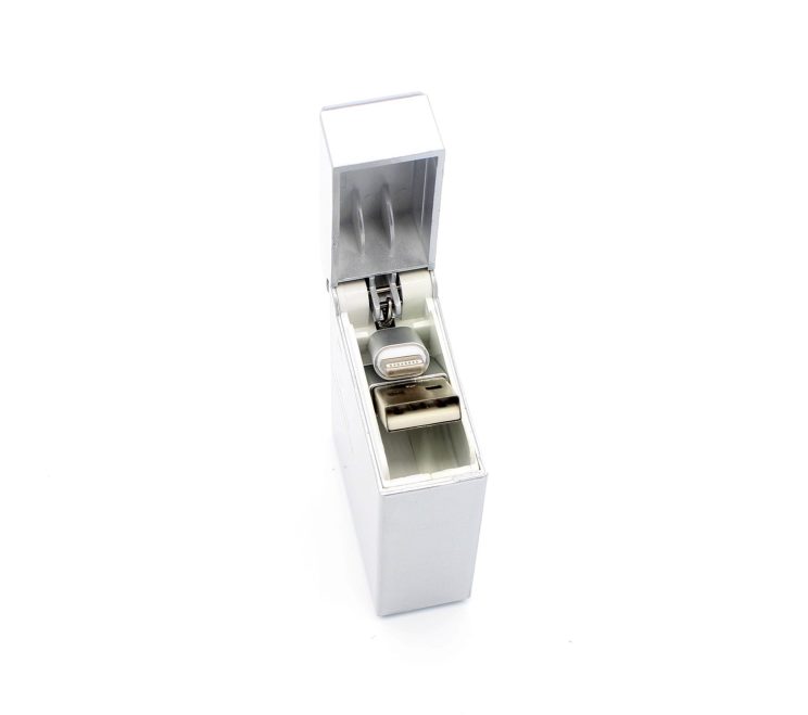 ctc-gal-5203 Retractable Lighter-Shaped USB Data Cable